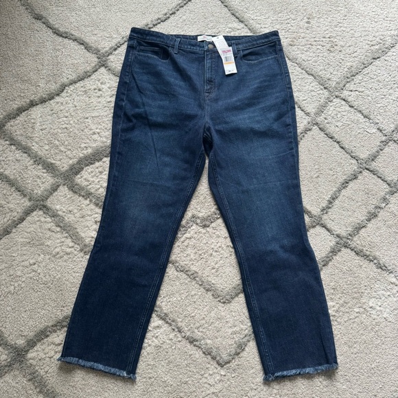 Vineyard Vines Denim - 🎉 SALE 🎉 NWT Vineyard Vines Straight High Rise Crop Women's Dark Blue Jeans